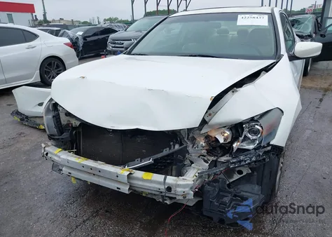 2008 Honda Accord 2.4 Ex-L z USA, uszkodzony, nr VIN 1HGCS12868A011303